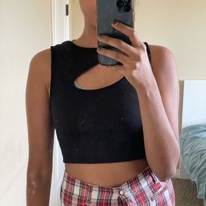 PULL&BEAR black cropped tank
Small